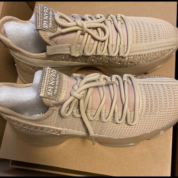 Steve Madden Shoes - Steve Madden Maxima Blush Sneakers